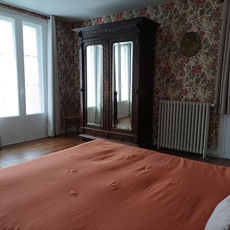 Vatan Le Relais Des Roses- Chambres D'Hotes מראה חיצוני תמונה