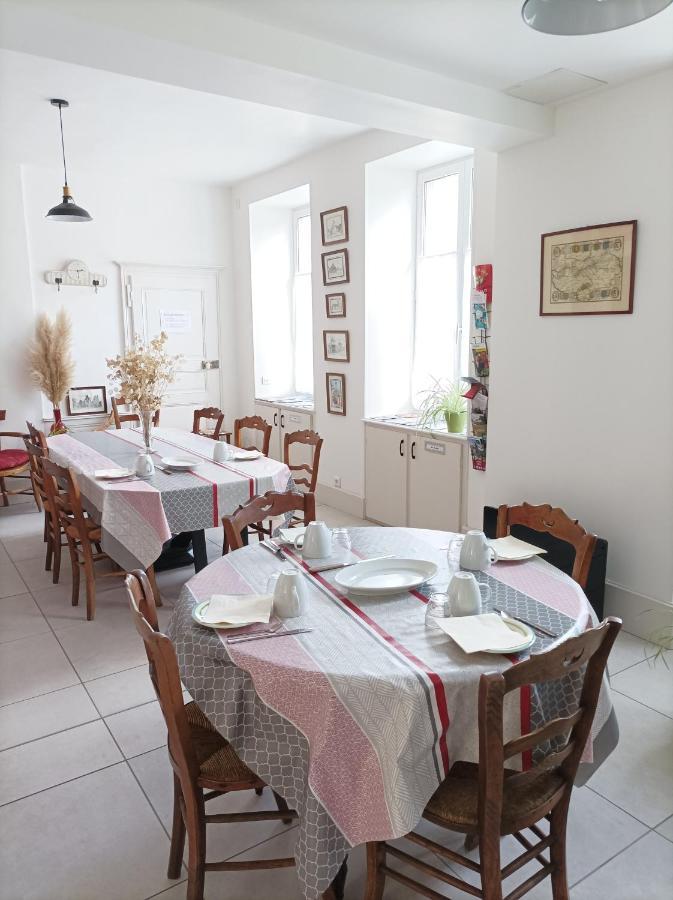 Vatan Le Relais Des Roses- Chambres D'Hotes מראה חיצוני תמונה