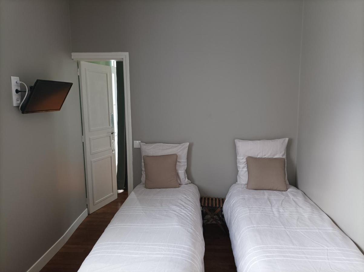 Vatan Le Relais Des Roses- Chambres D'Hotes מראה חיצוני תמונה
