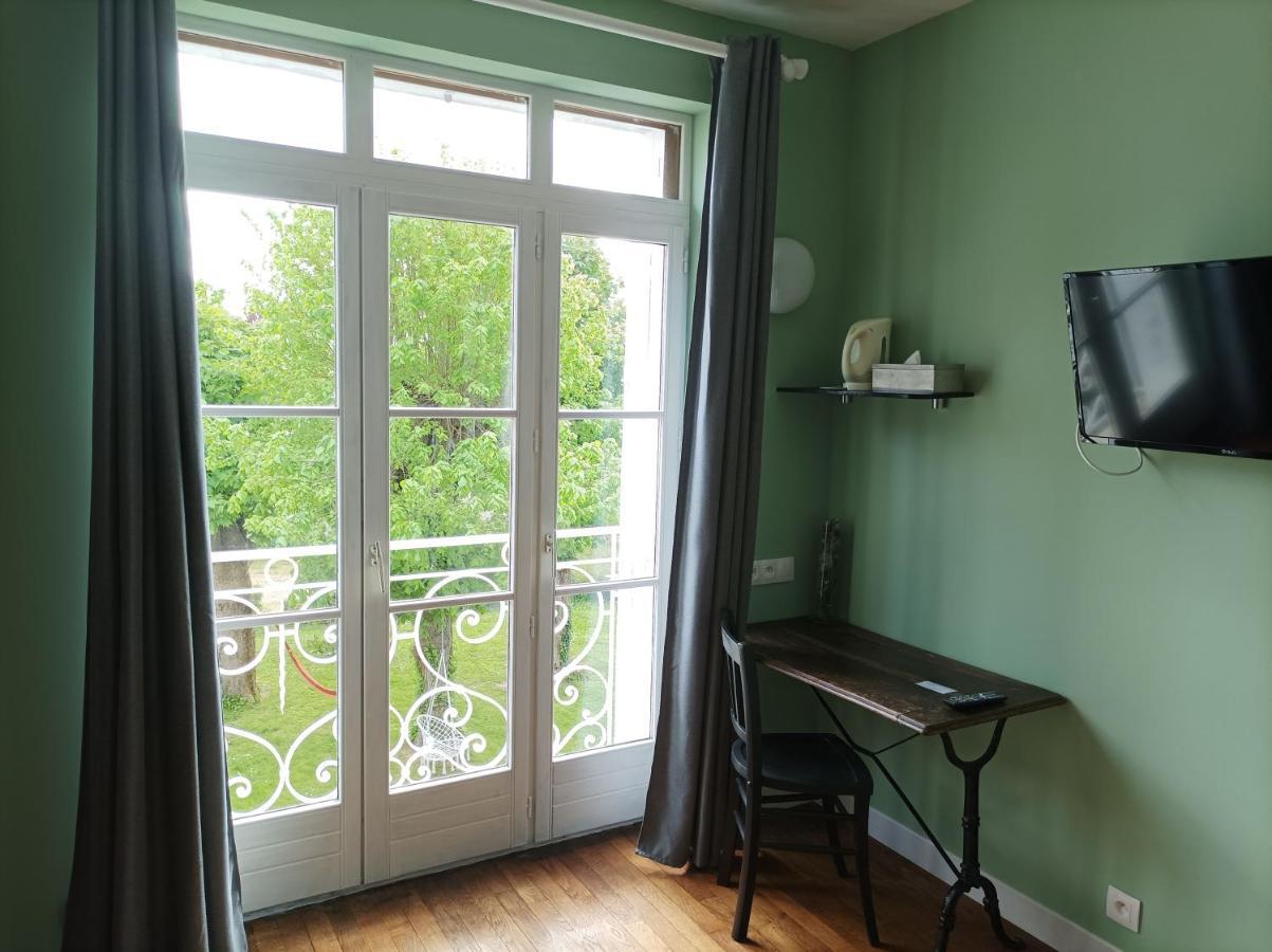 Vatan Le Relais Des Roses- Chambres D'Hotes מראה חיצוני תמונה